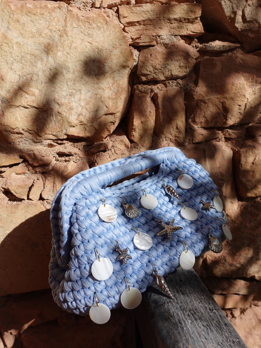 'She Sells Waves' | Shell Clutch